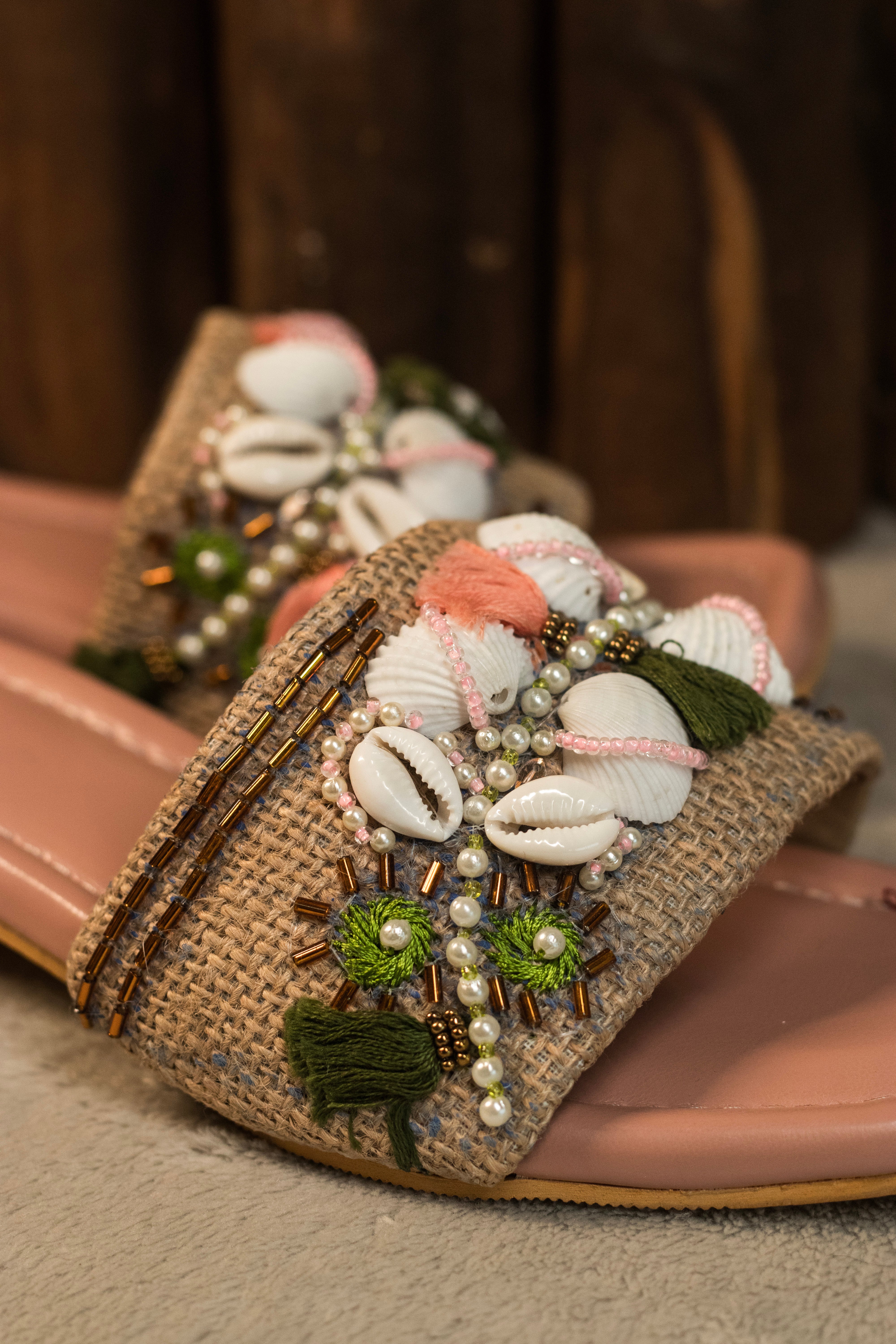 Seashell Charm Embellished Sliders