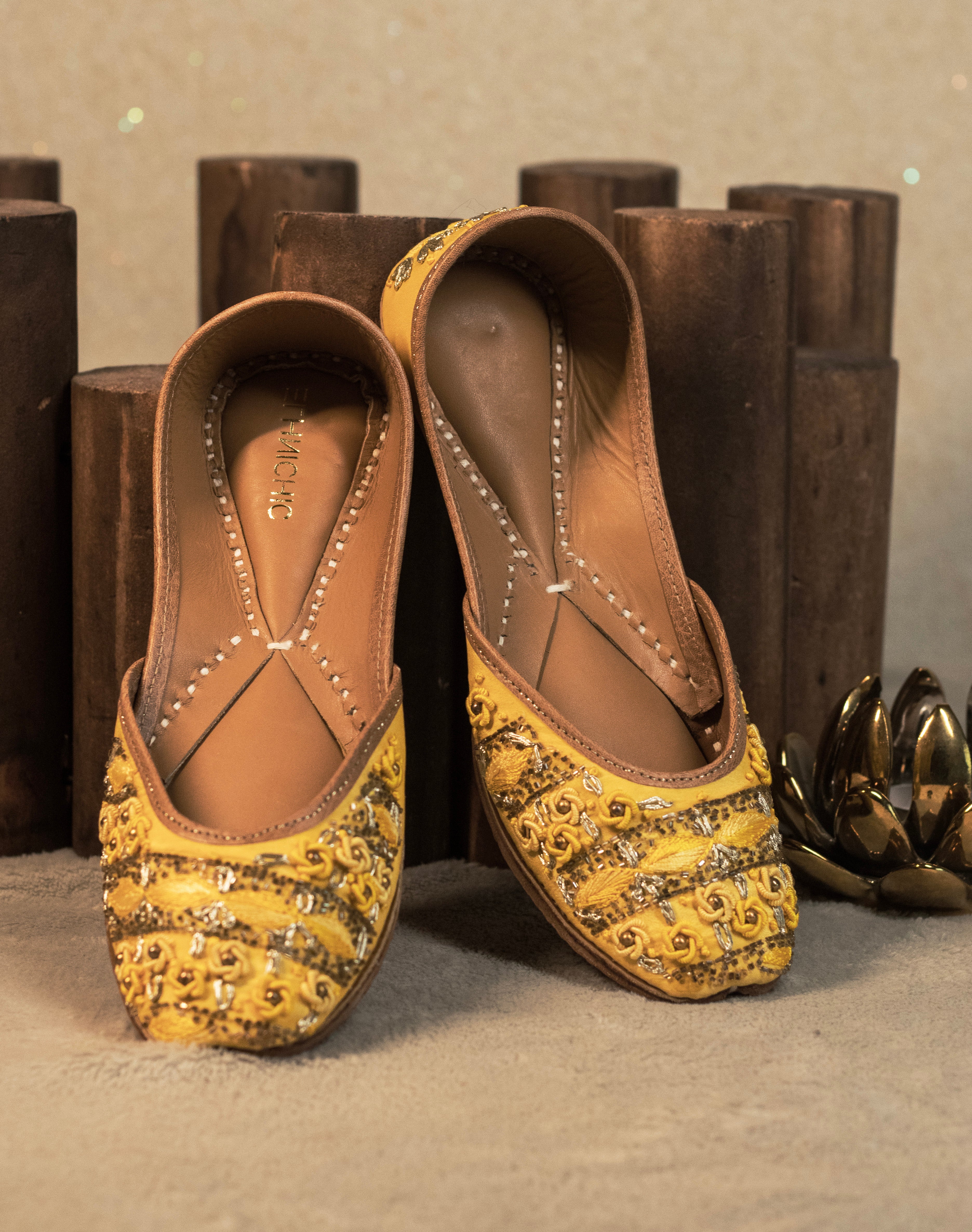 Sunlit Royale Embroidered Juttis