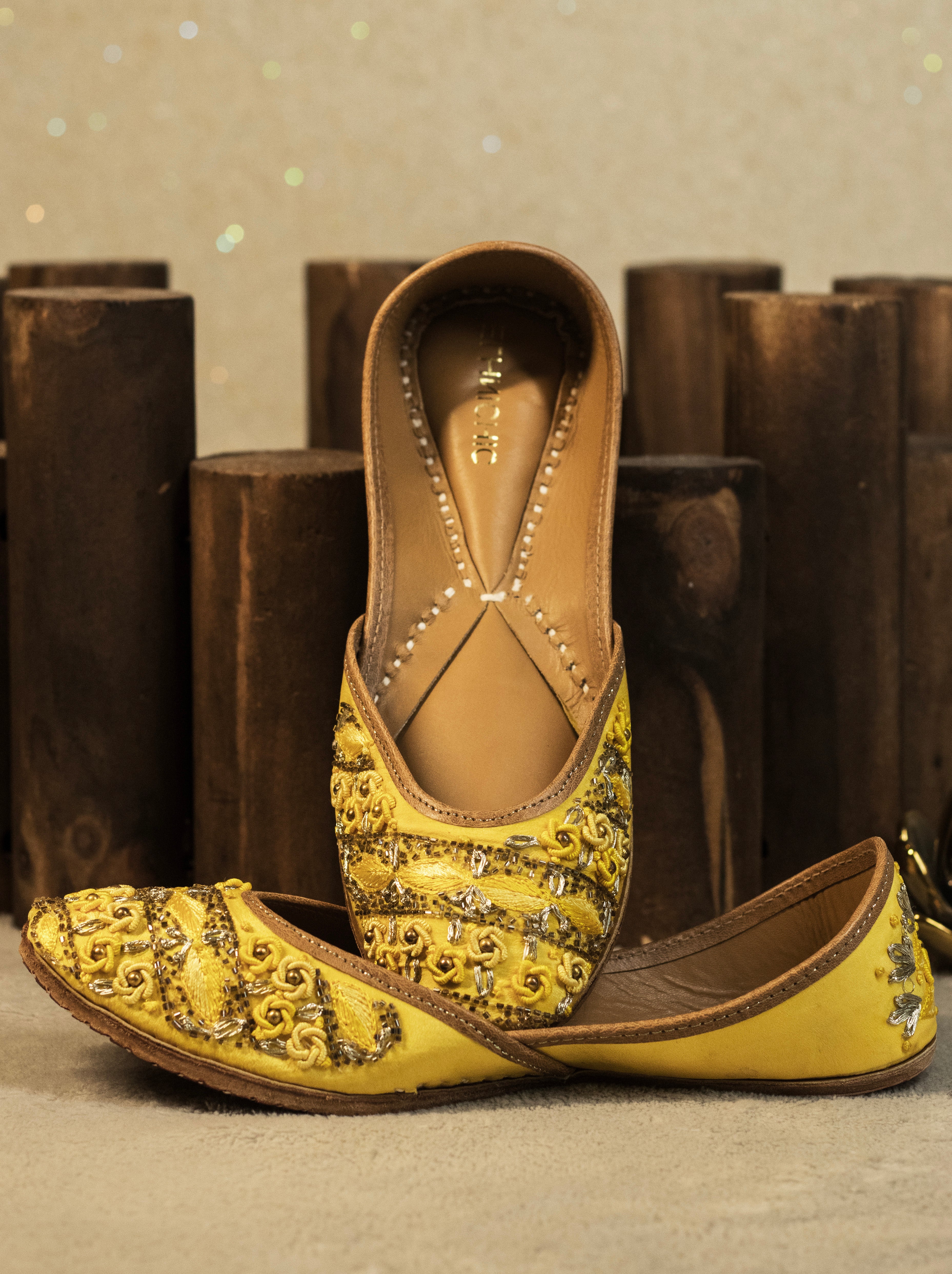 Sunlit Royale Embroidered Juttis