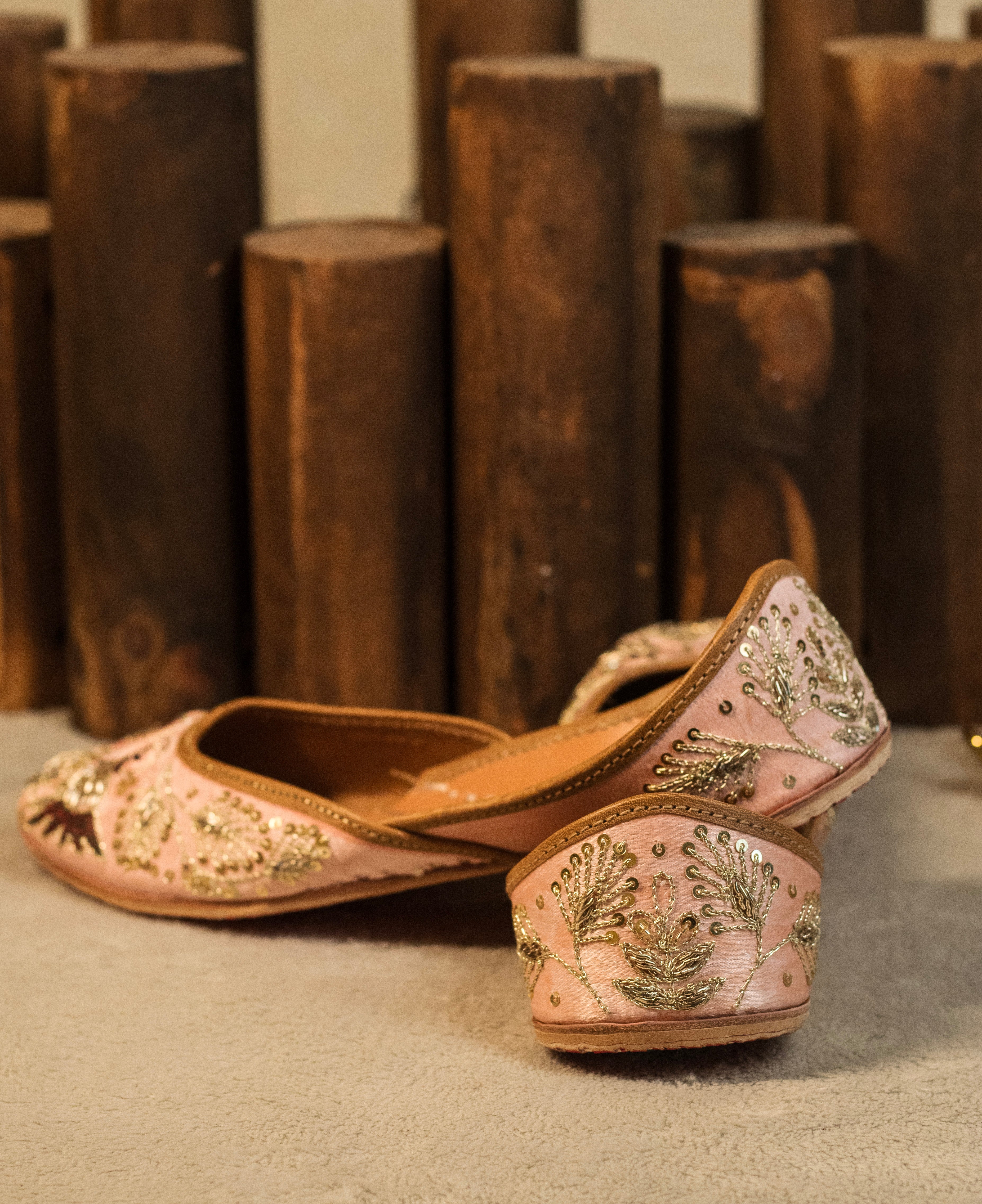 Blush Peacock Embroidered Juttis