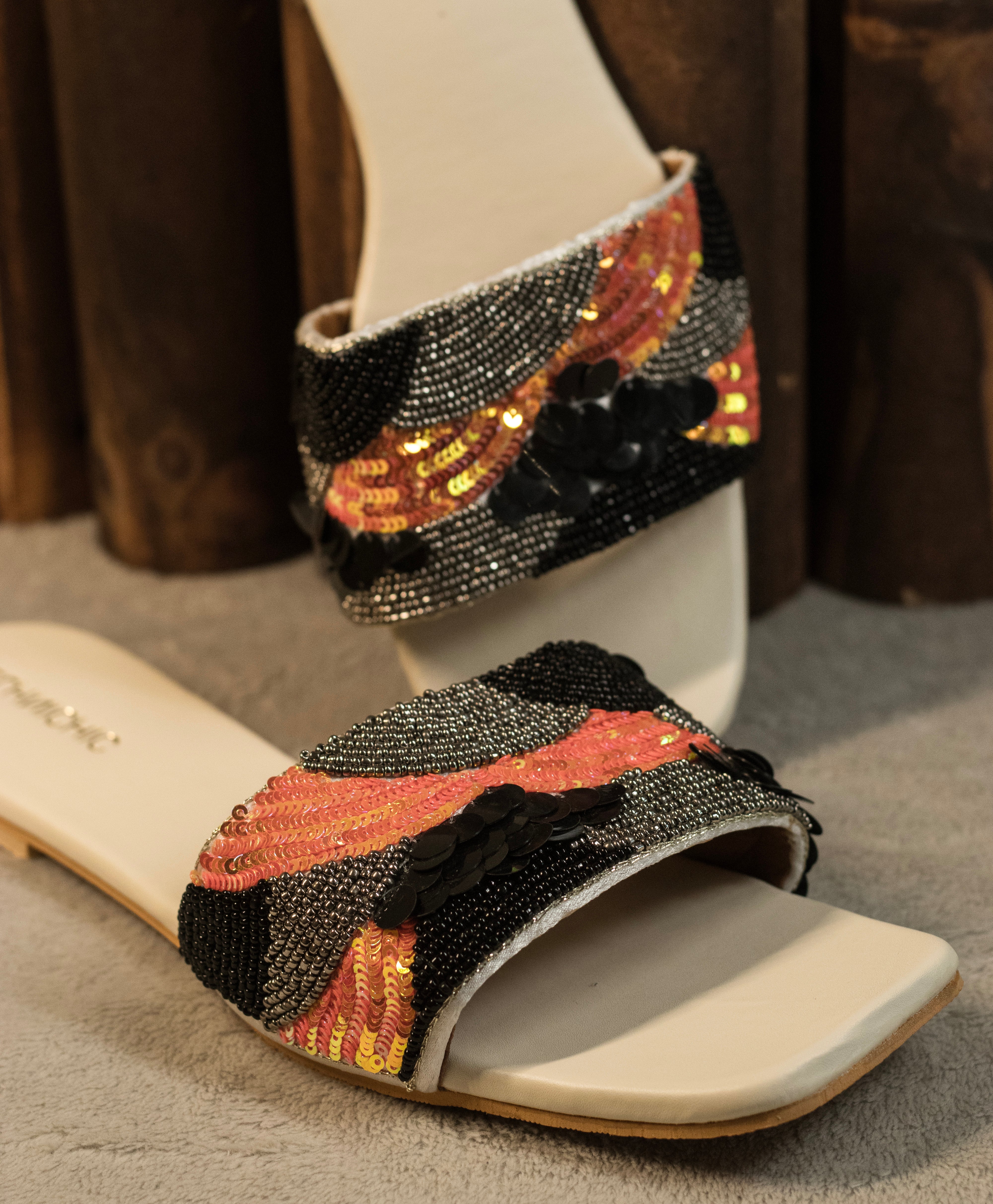 Sunset Wave Sequin Embellished Sliders