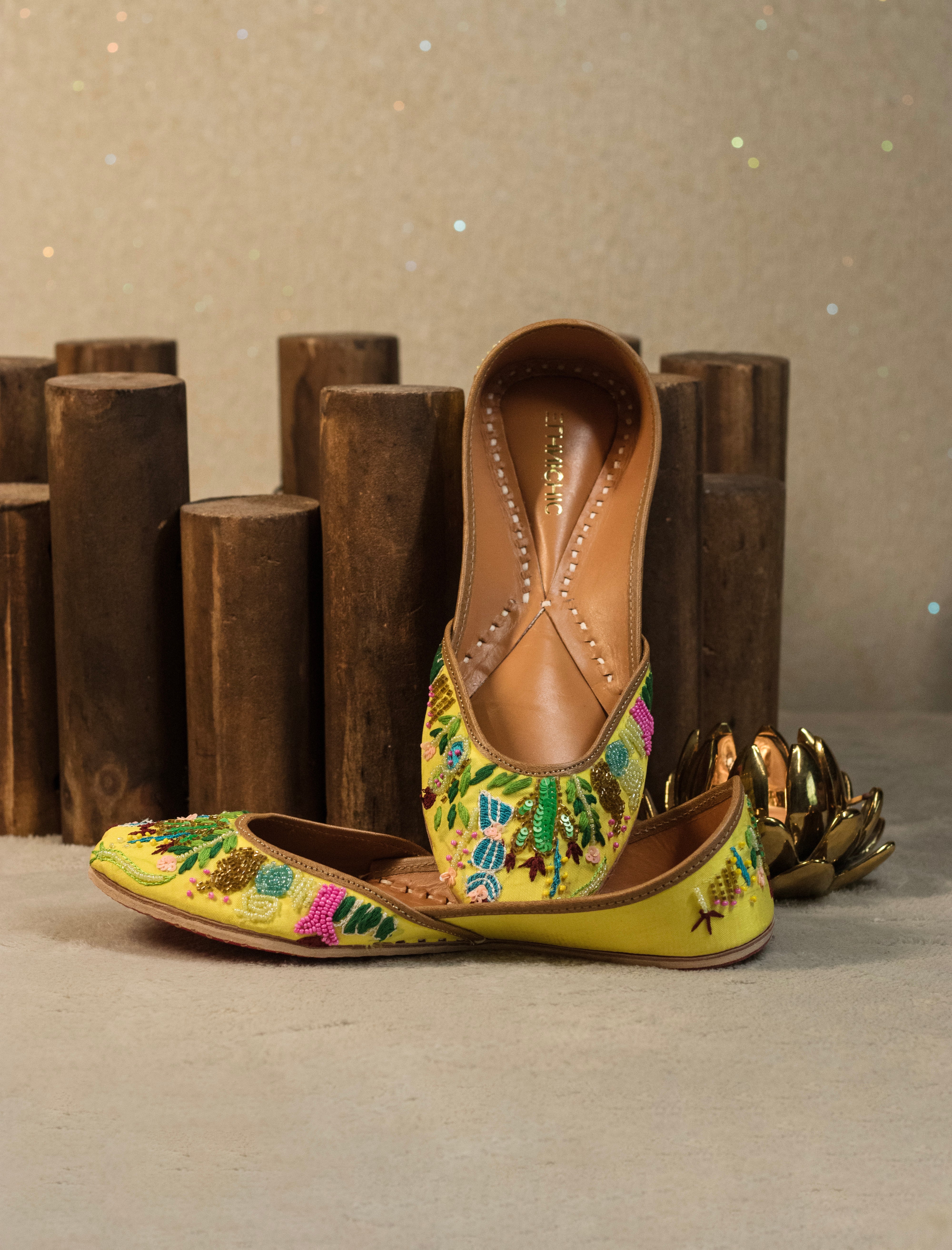 Sun-Kissed Meadow Hand-Embroidered Jutti