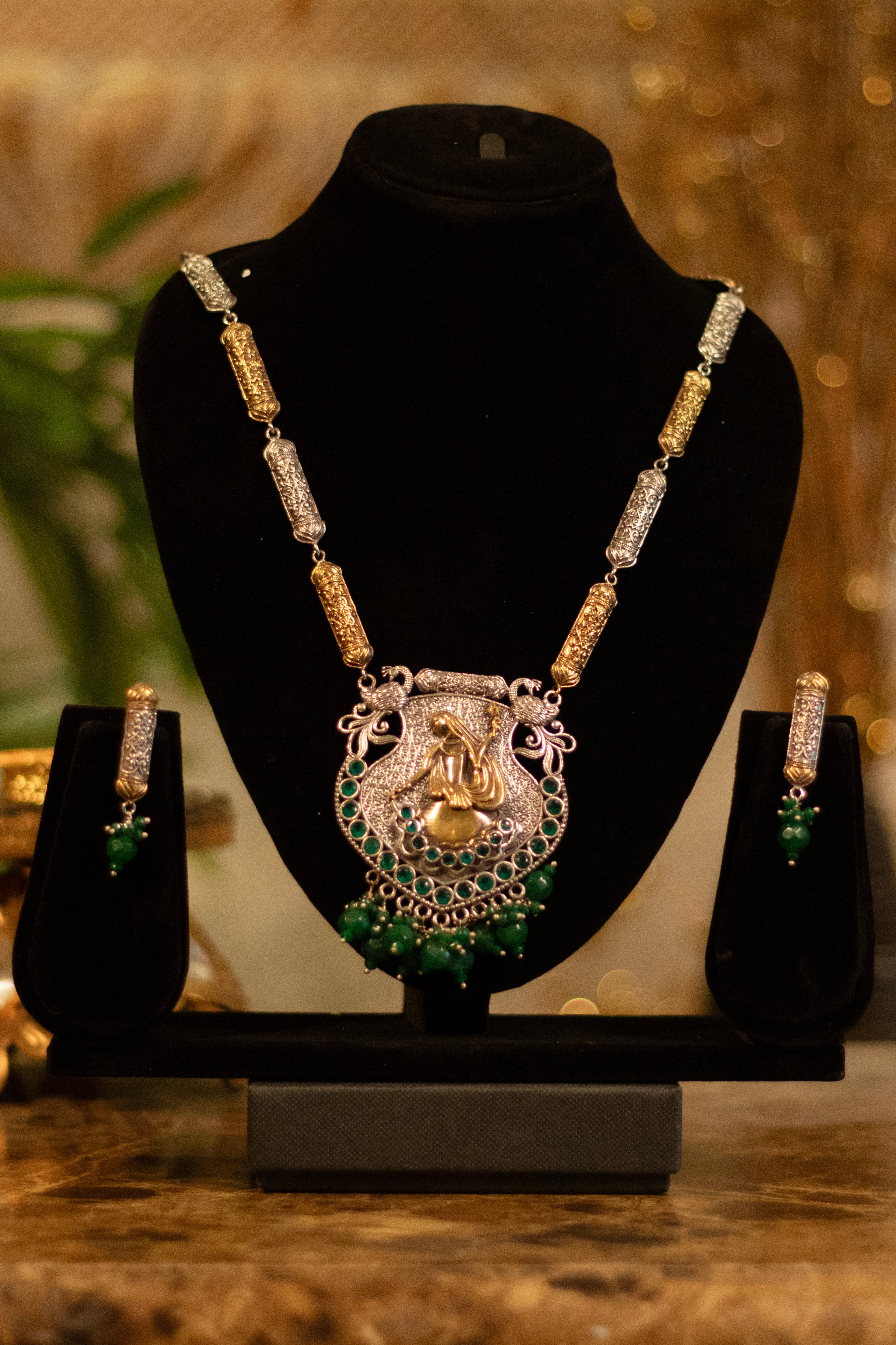 Emerald Peacock Heritage Necklace Set